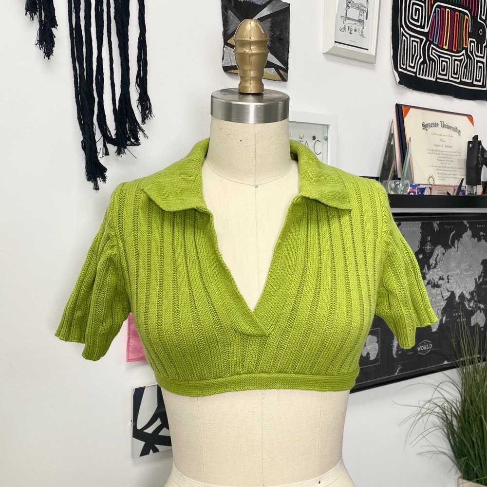 Lime green cropped keyhole back sweater | y2k fashion